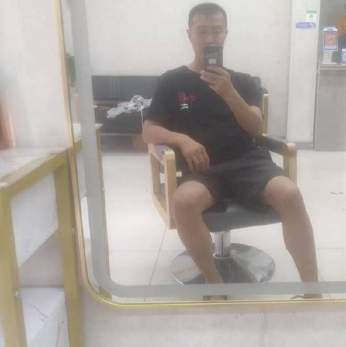 闫杰的第一张照片--漳州相亲服务中心