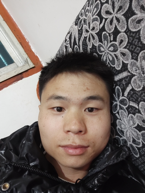 麒麟区幼儿园扛把子的第三张照片--漳州相亲服务中心