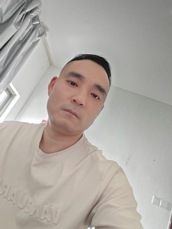 小锋的第一张照片--漳州相亲服务中心