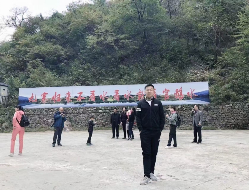 牵手的第一张照片--漳州相亲服务中心