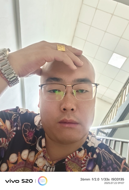 一生诺言的第五张照片--漳州相亲服务中心