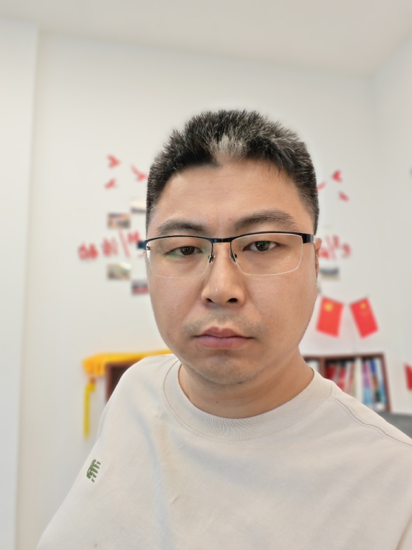苦海寻舟的第一张照片--漳州相亲服务中心
