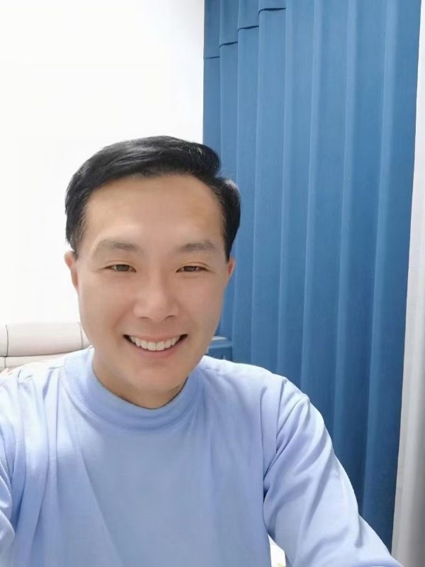 枫叶的第三张照片--漳州相亲服务中心