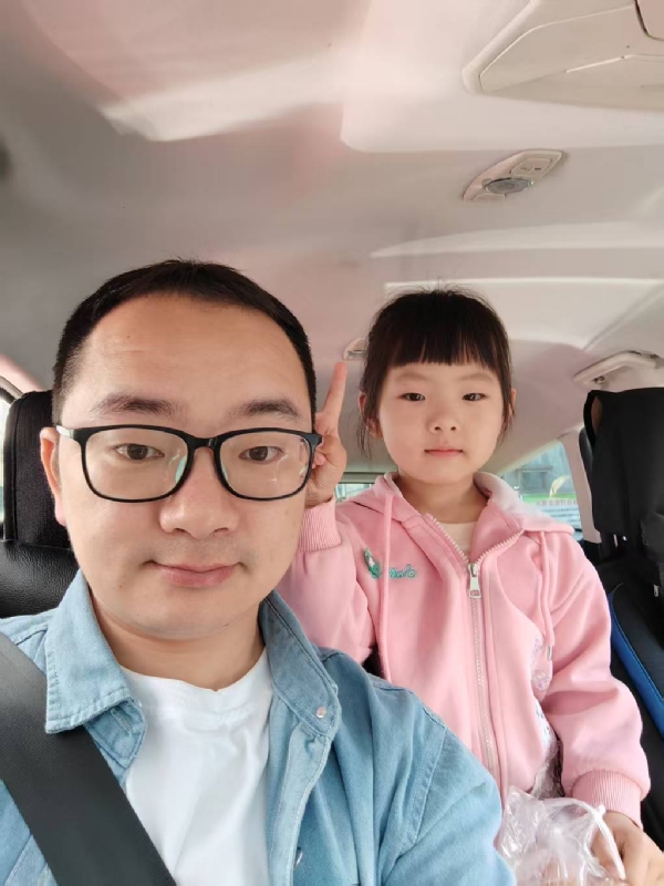 知天晓的第一张照片--漳州相亲服务中心