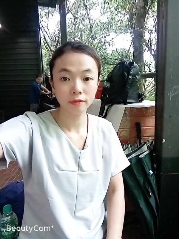 vivi的第一张照片--漳州相亲服务中心