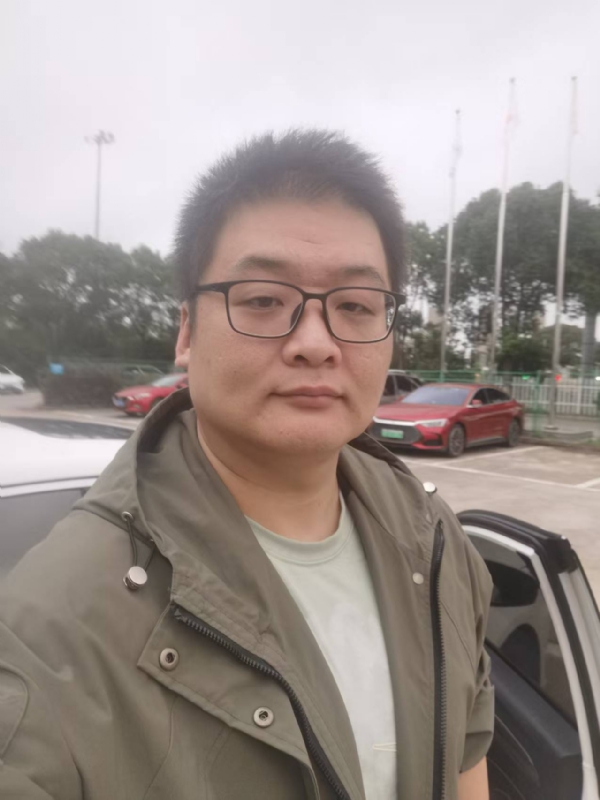 Russell的第一张照片--漳州相亲服务中心