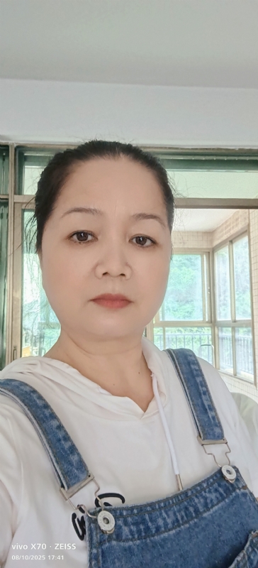 小巧玲珑的第一张照片--漳州相亲服务中心