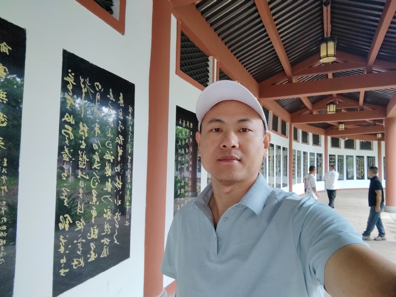 爱运动的范的第一张照片--漳州相亲服务中心