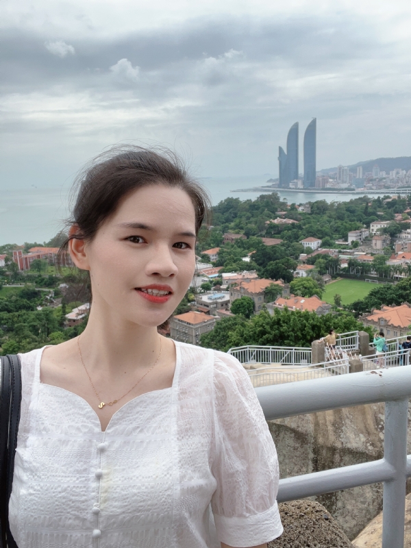 Rubia的第一张照片--漳州相亲服务中心