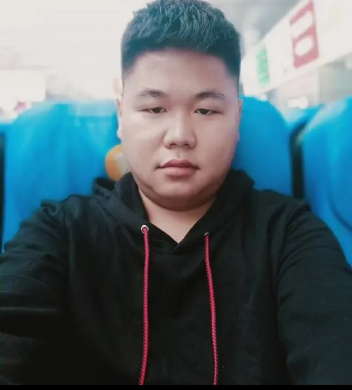 黄斌的第二张照片--漳州相亲服务中心