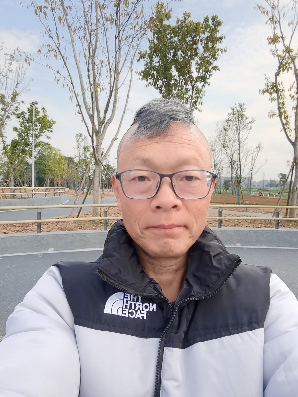 做喜欢的事的第一张照片--漳州相亲服务中心