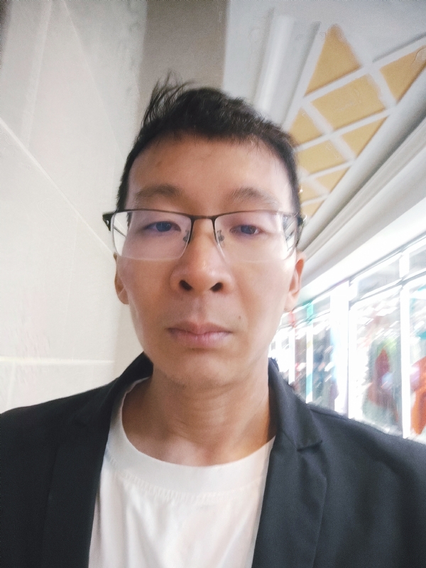 欣欣向荣的第一张照片--漳州相亲服务中心