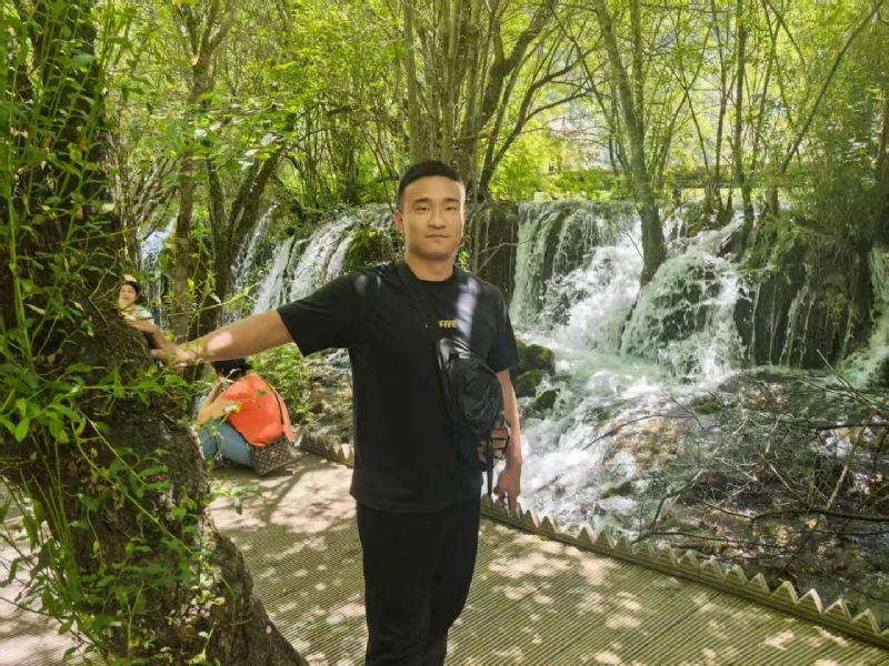 不管多累的第一张照片--漳州相亲服务中心