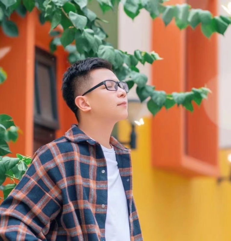 版本之子的第一张照片--漳州相亲服务中心