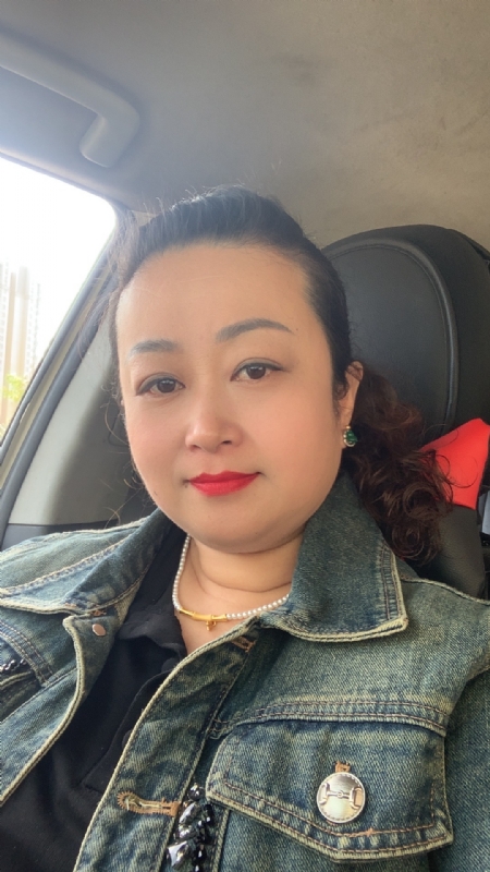 云中的蝶的第一张照片--漳州相亲服务中心