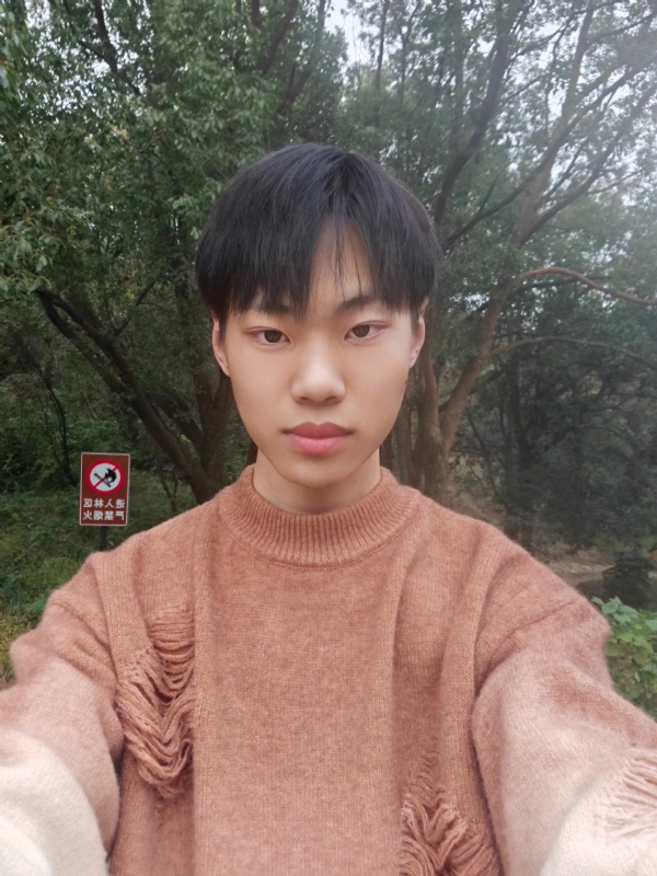 祤辰的第一张照片--漳州相亲服务中心