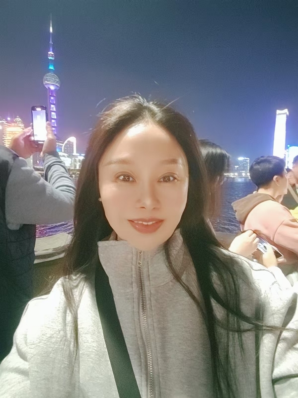 宁倩的第二张照片--漳州相亲服务中心